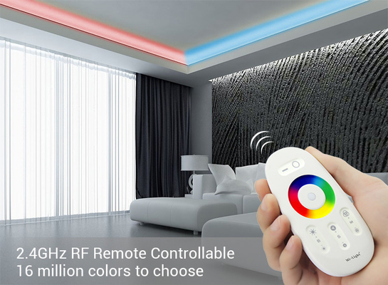 Bộ điều khiển LED RGBW không dây ổn định 12V 2.4G với màn hình cảm ứng